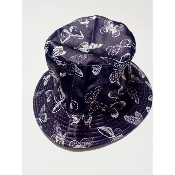 Petal and Peacocks Butterflies Black and White Bucket Hat NWT - Picture 7 of 10